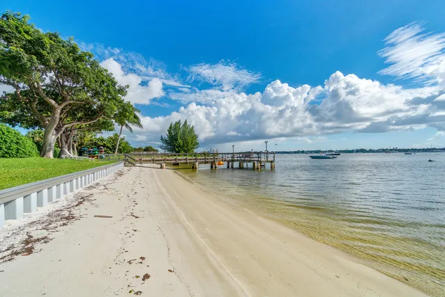 $2,800 | 5600 North Flagler Drive, Unit 409, West Palm Beach, FL 33407