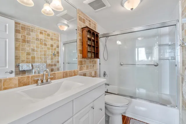 $2,800 | 5600 North Flagler Drive, Unit 409, West Palm Beach, FL 33407