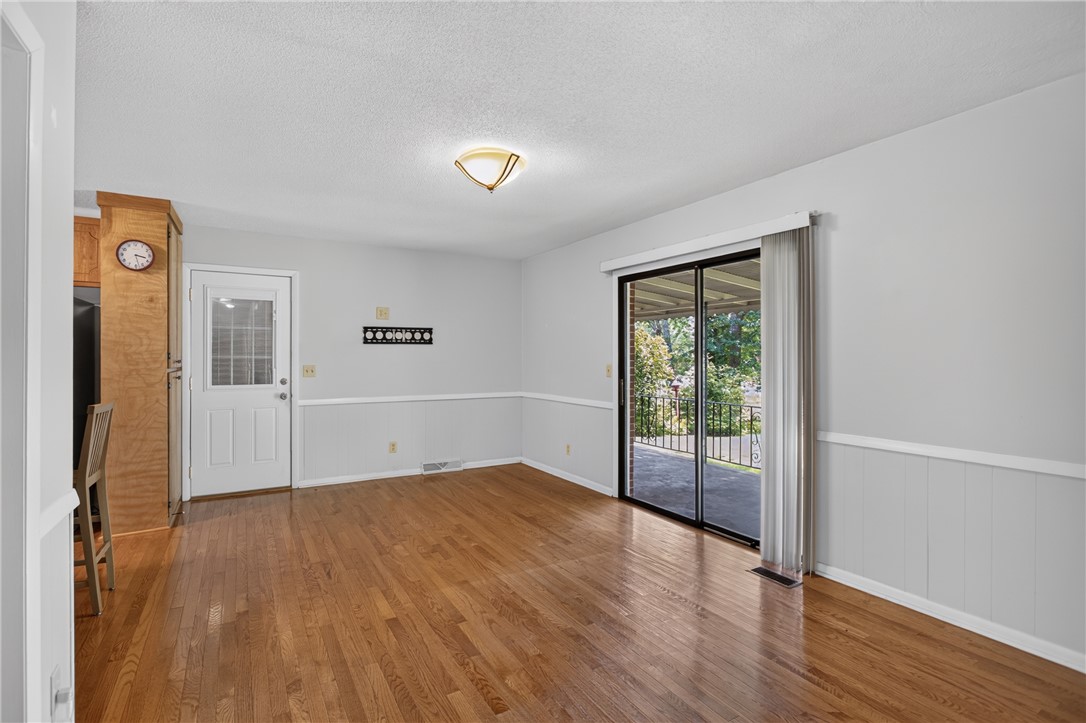 135 Brookhaven Circle Seneca, SC 29672 - Photo 8 of 48