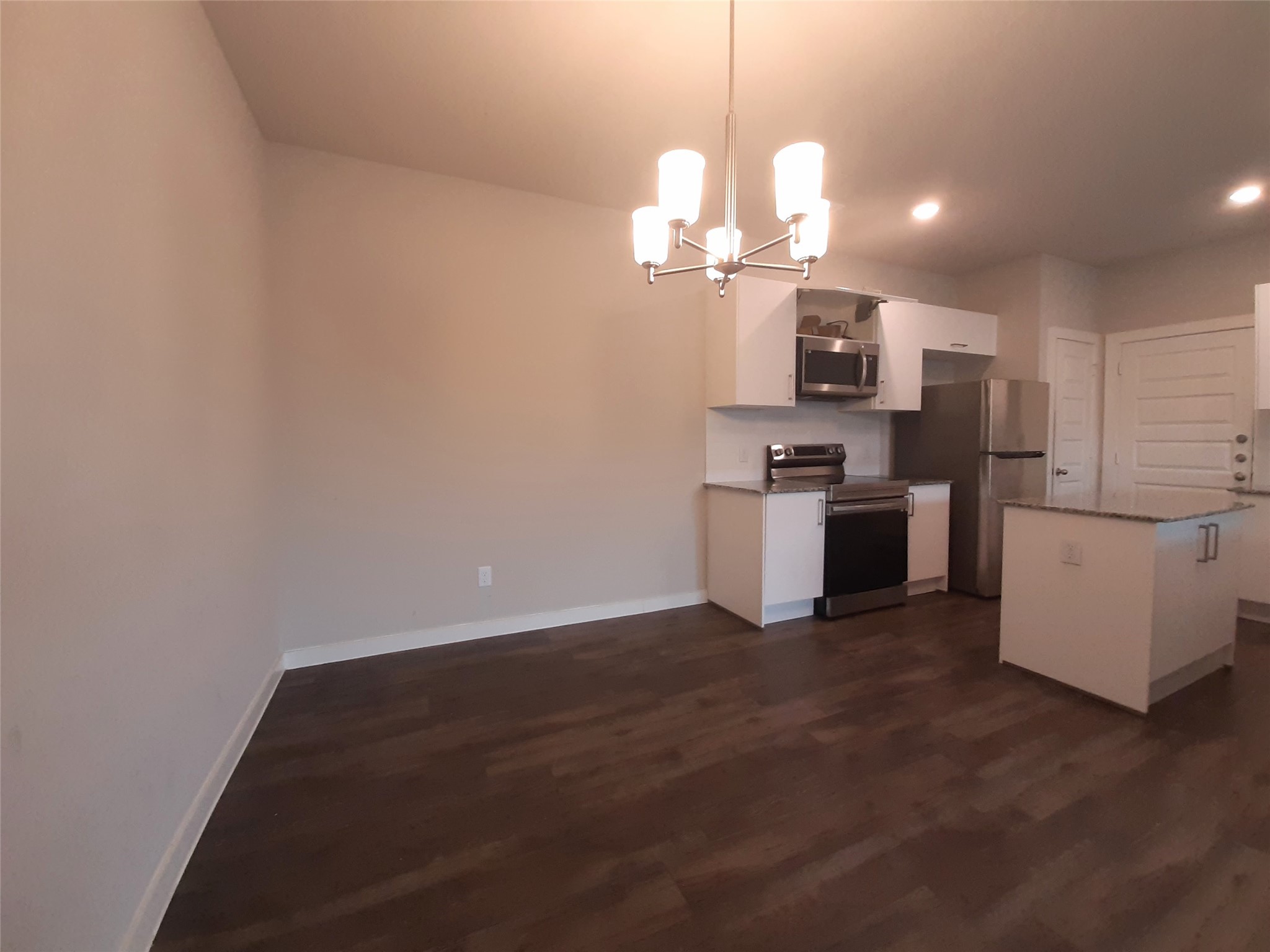 9877 Grosbeak Lane Magnolia, TX 77354 - Photo 5 of 15