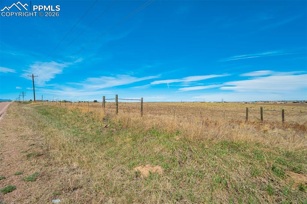 Jones Road Peyton, CO 80831 - Photo 23 of 25 a view of a field with an ocean