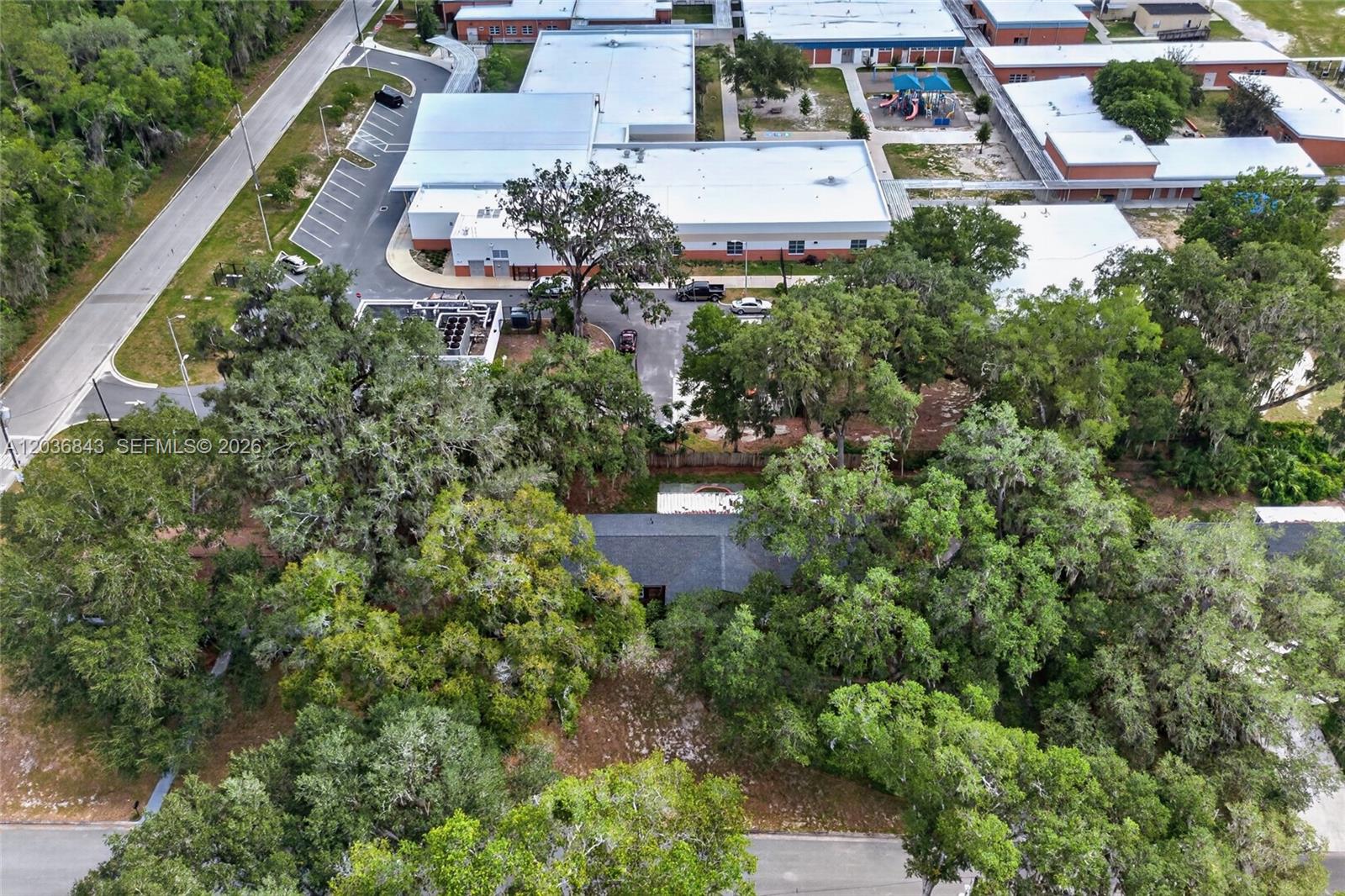 1944 Southwest 48th Avenue Gainesville, FL 32608 - Photo 7 of 43