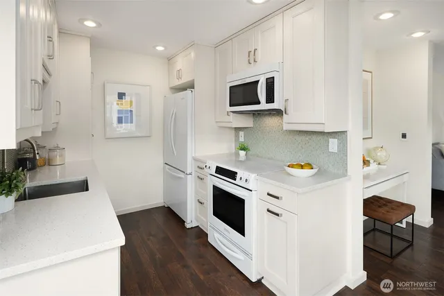 $714,000 | 500 Aloha Street, Unit E307, Seattle, WA 98109