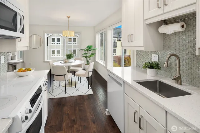 $714,000 | 500 Aloha Street, Unit E307, Seattle, WA 98109