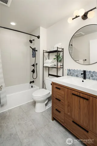 $714,000 | 500 Aloha Street, Unit E307, Seattle, WA 98109