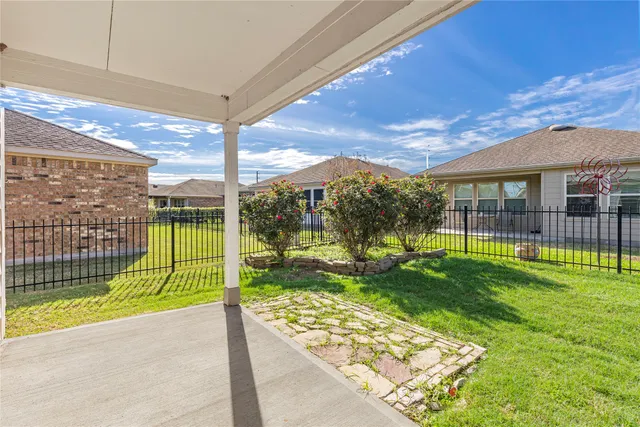 $2,100 | 3710 Saddlebag Way, Richmond, TX 77469