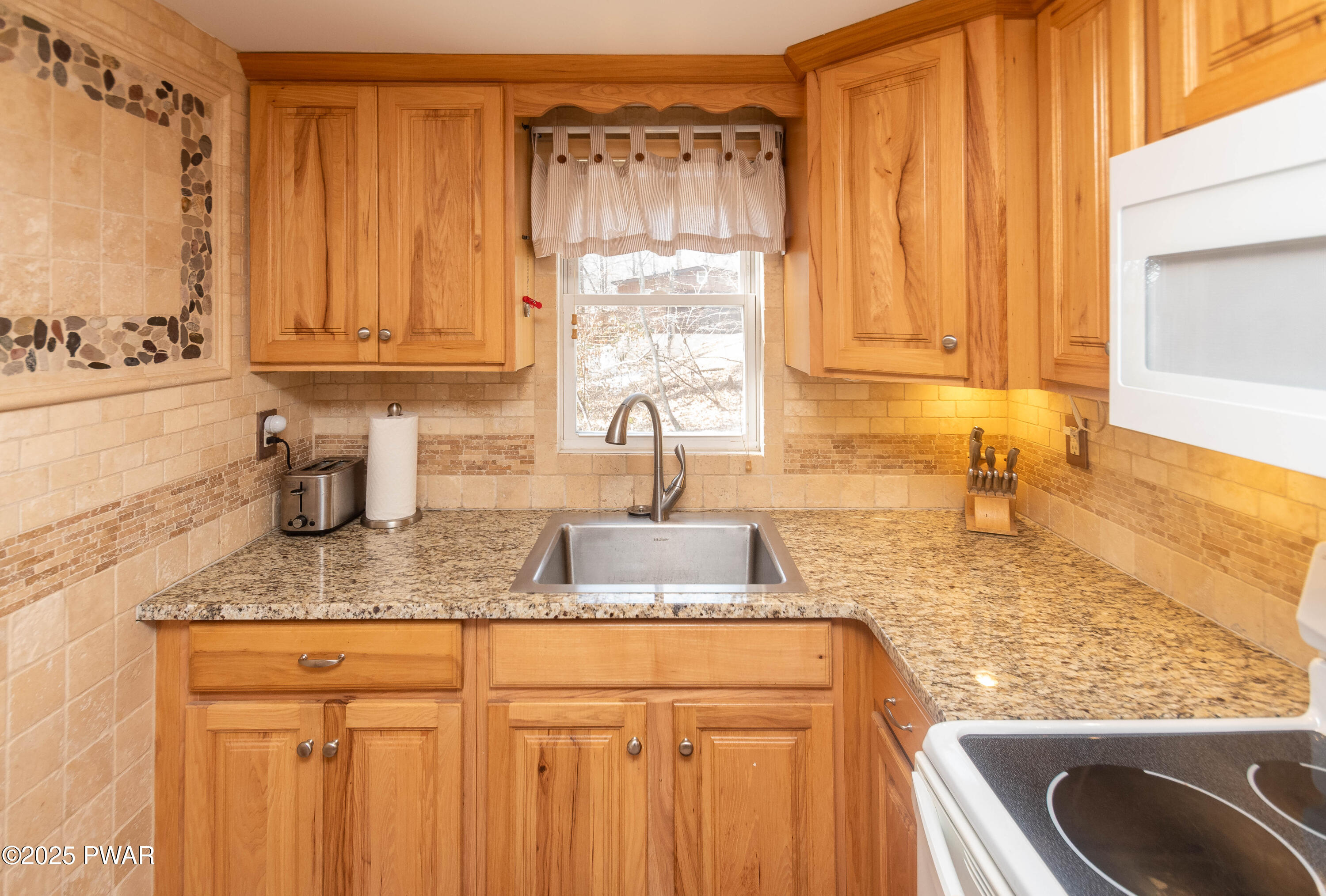 134 Hay Road Milford, PA 18337 - Photo 7 of 42 Kitchen