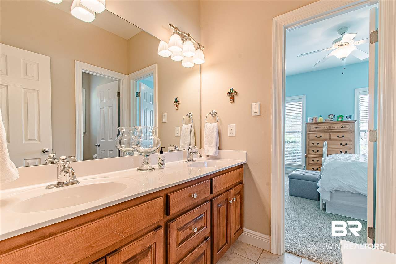24204 Trowbridge Court Daphne, AL 36526 - Photo 24 of 36 Jack N Jill Bath