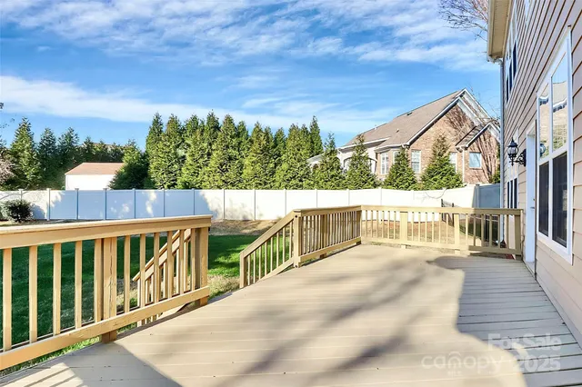 $525,000 | 762 Woburn Abbey Drive, Fort Mill, SC 29715