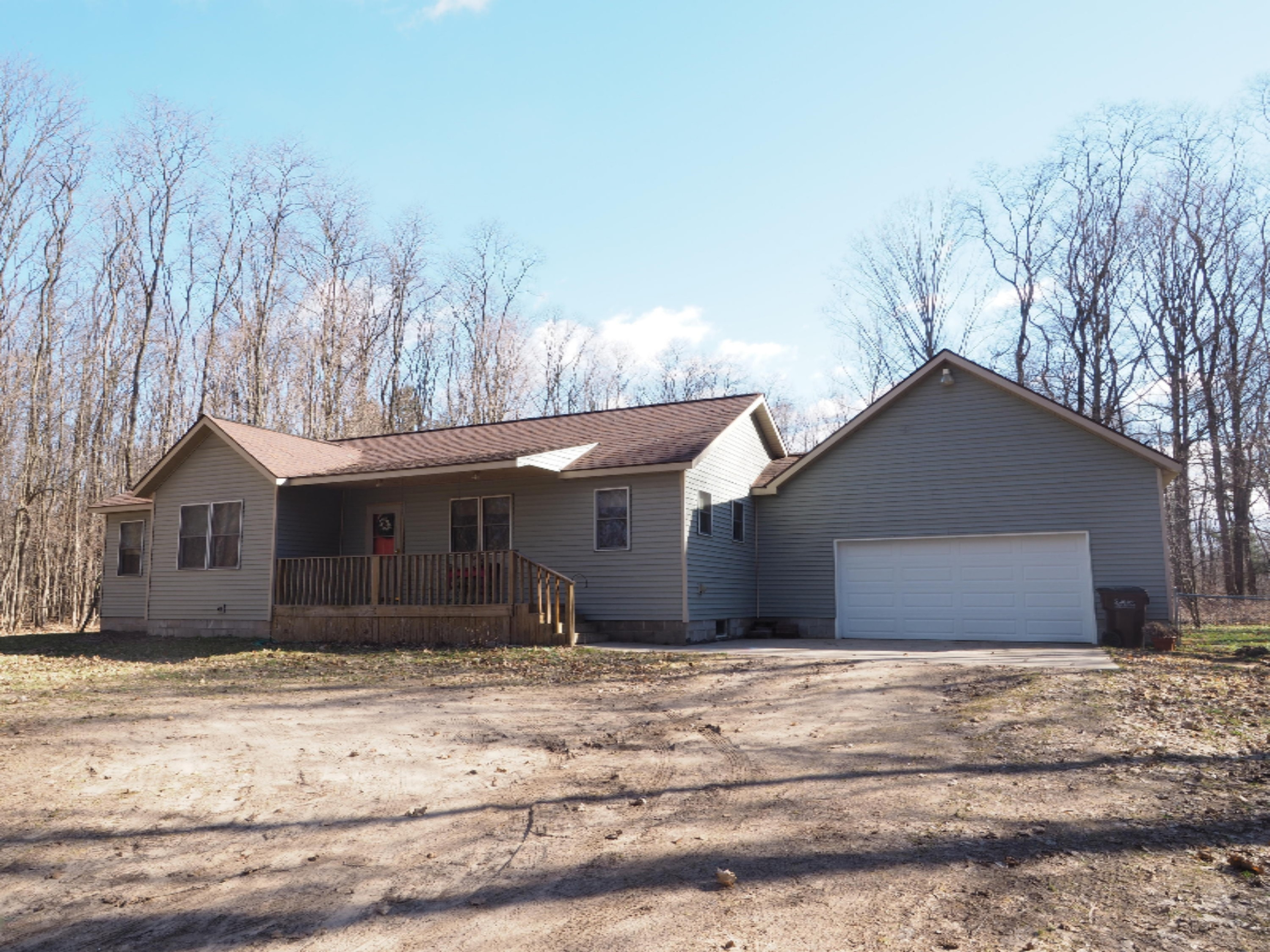 3616 Lorenson Road Muskegon, MI 49445 - Photo 1 of 14 P1010056