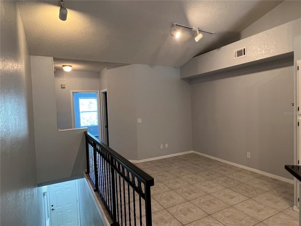 805 Normandy Trace Road Tampa, FL 33602 - Photo 13 of 41