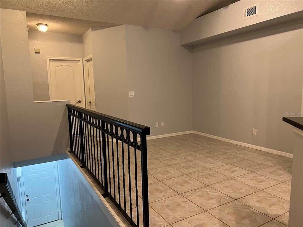 805 Normandy Trace Road Tampa, FL 33602 - Photo 14 of 41