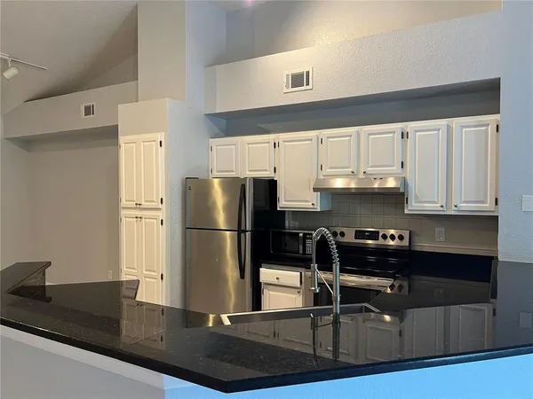 $3,100 | 805 Normandy Trace Road, Tampa, FL 33602