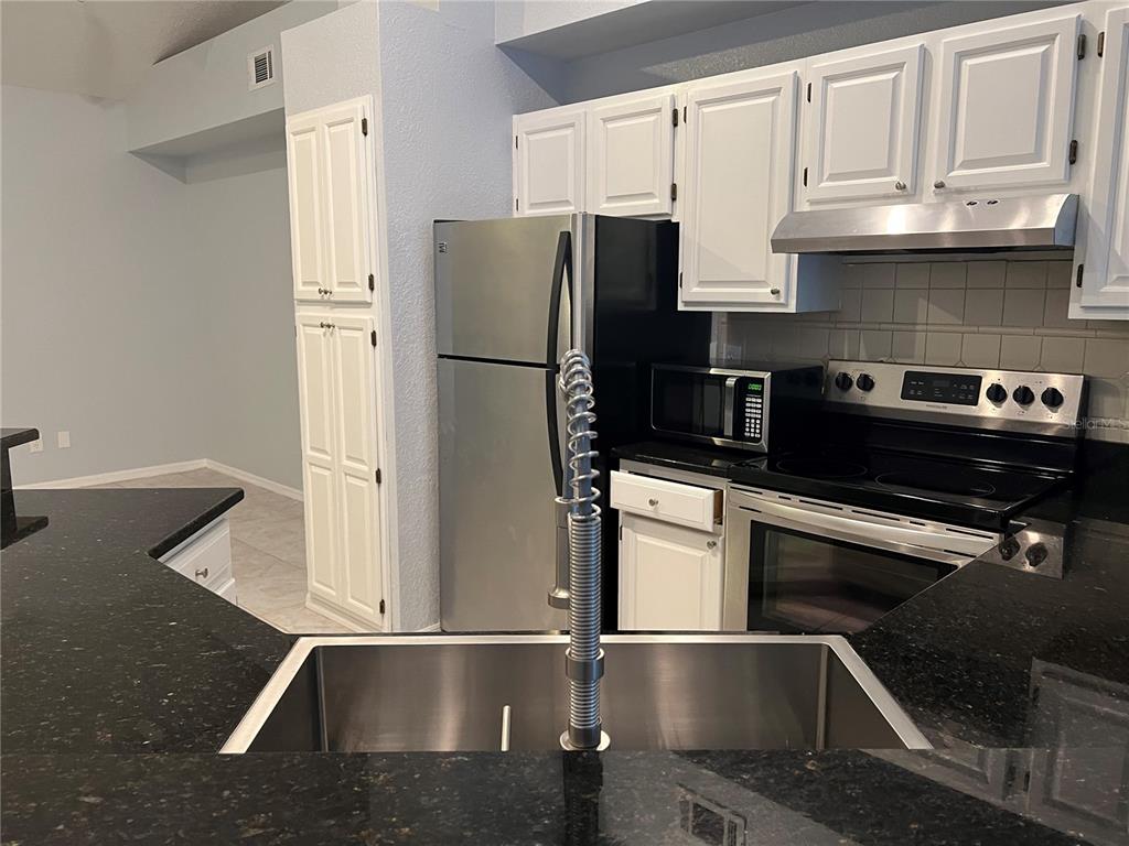 805 Normandy Trace Road Tampa, FL 33602 - Photo 22 of 41