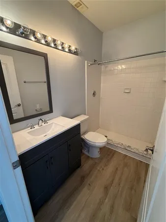 $3,100 | 805 Normandy Trace Road, Tampa, FL 33602