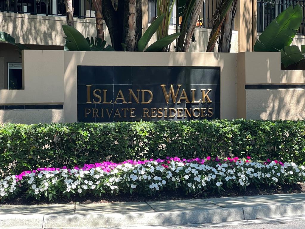 805 Normandy Trace Road Tampa, FL 33602 - Photo 33 of 41