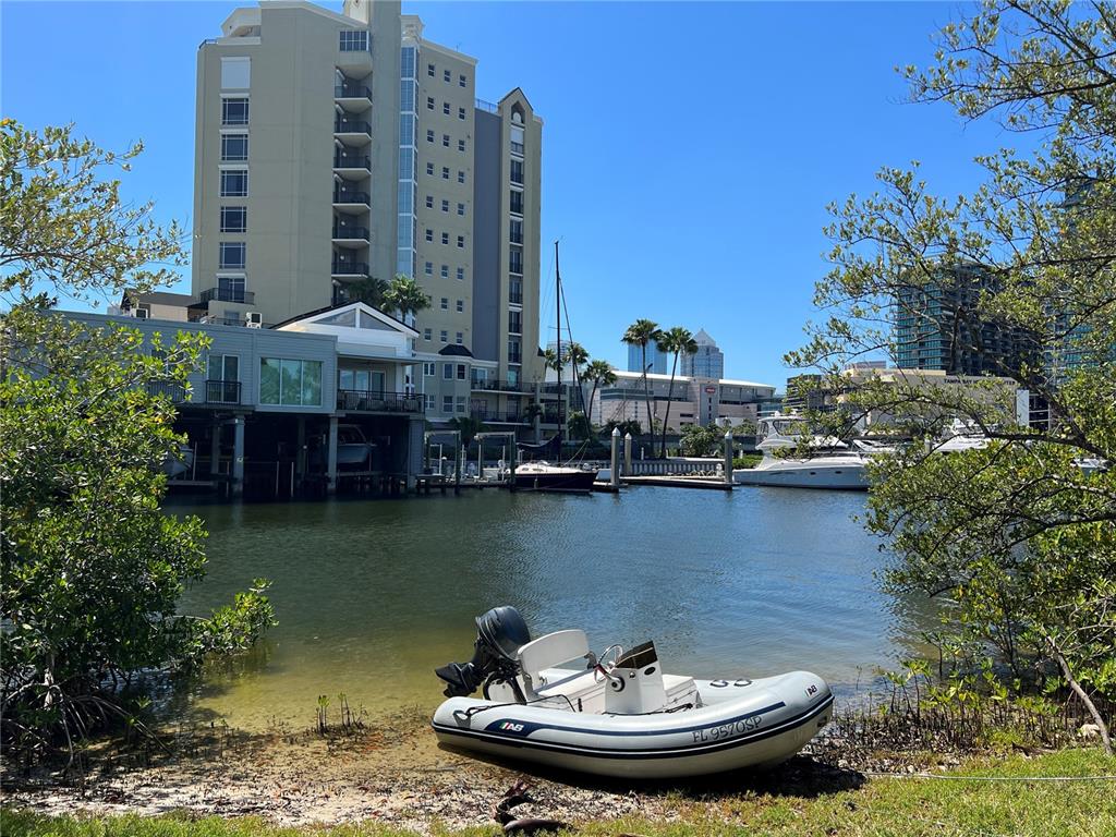 805 Normandy Trace Road Tampa, FL 33602 - Photo 39 of 41