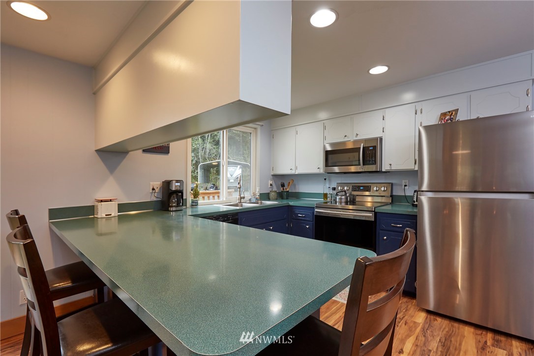 5081 Southeast Hovgaard Road Olalla, WA 98367 - Photo 14 of 25 Gallery Image 14