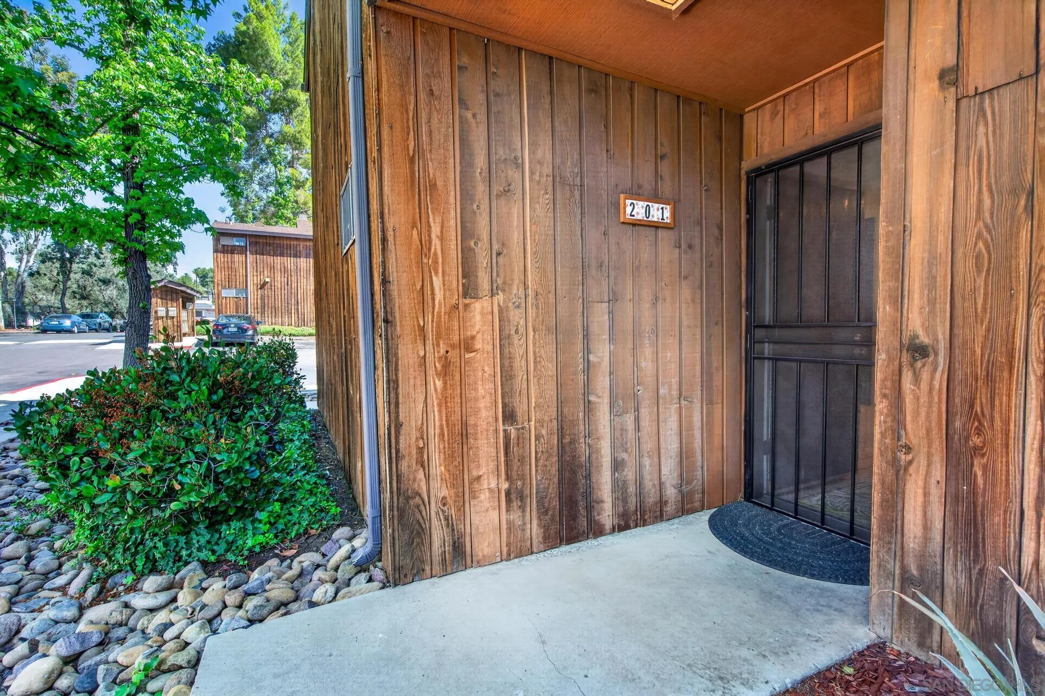 2157 Arnold Way, Unit 201 Alpine, CA 91901 - Photo 3 of 21 a view of a backyard