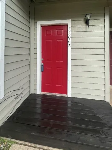 $1,100 | 8806 Schick Road, Unit A, Austin, TX 78729