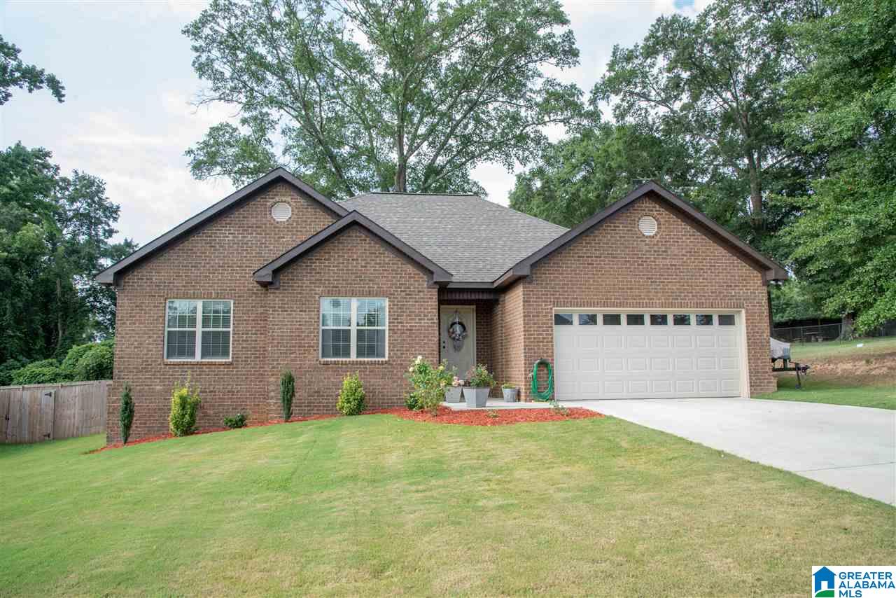 40 Maplewood Circle Clanton, AL 35045 - Photo 2 of 48