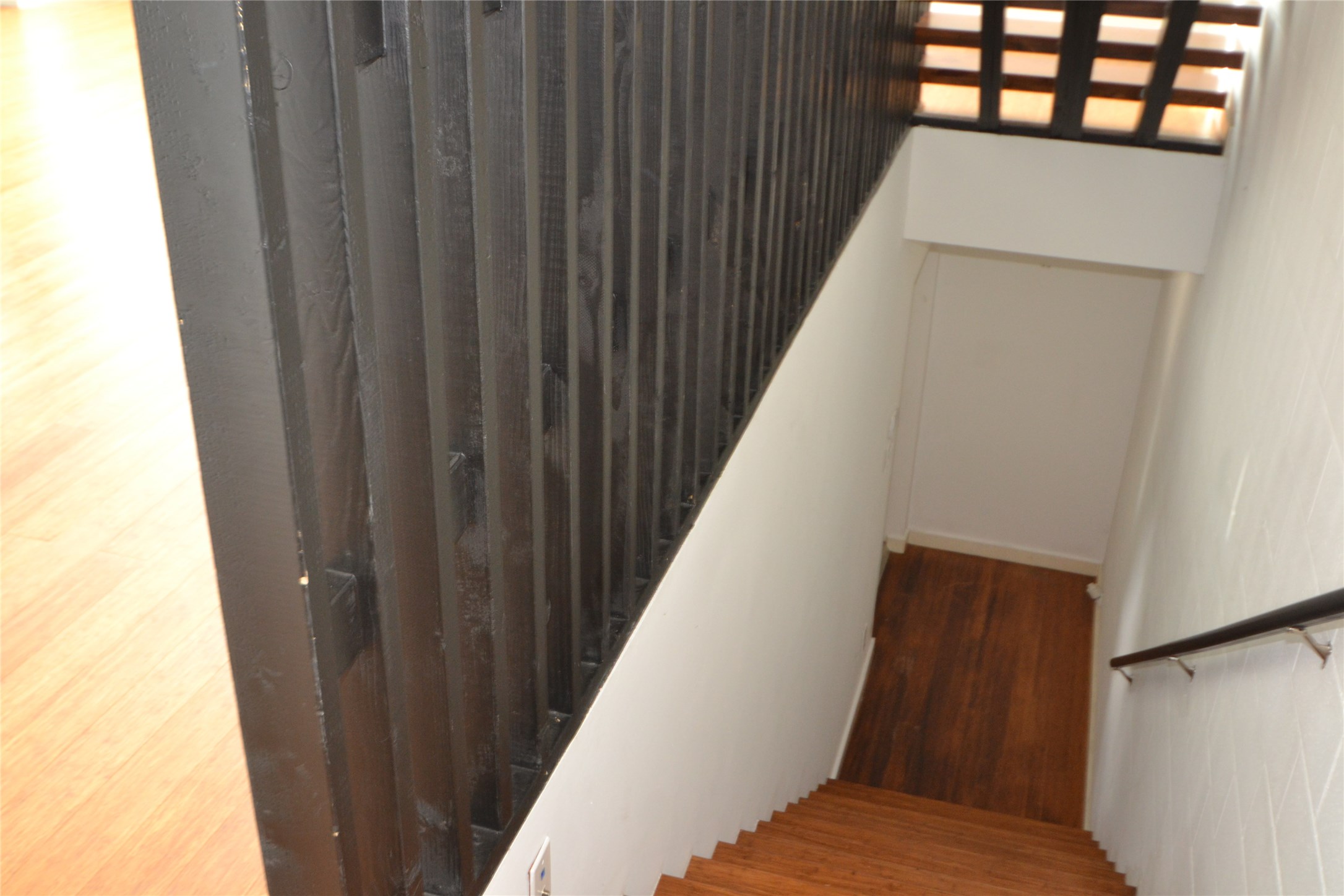 1316 Cleveland Street, Unit C Houston, TX 77019 - Photo 17 of 38 a view of a balcony