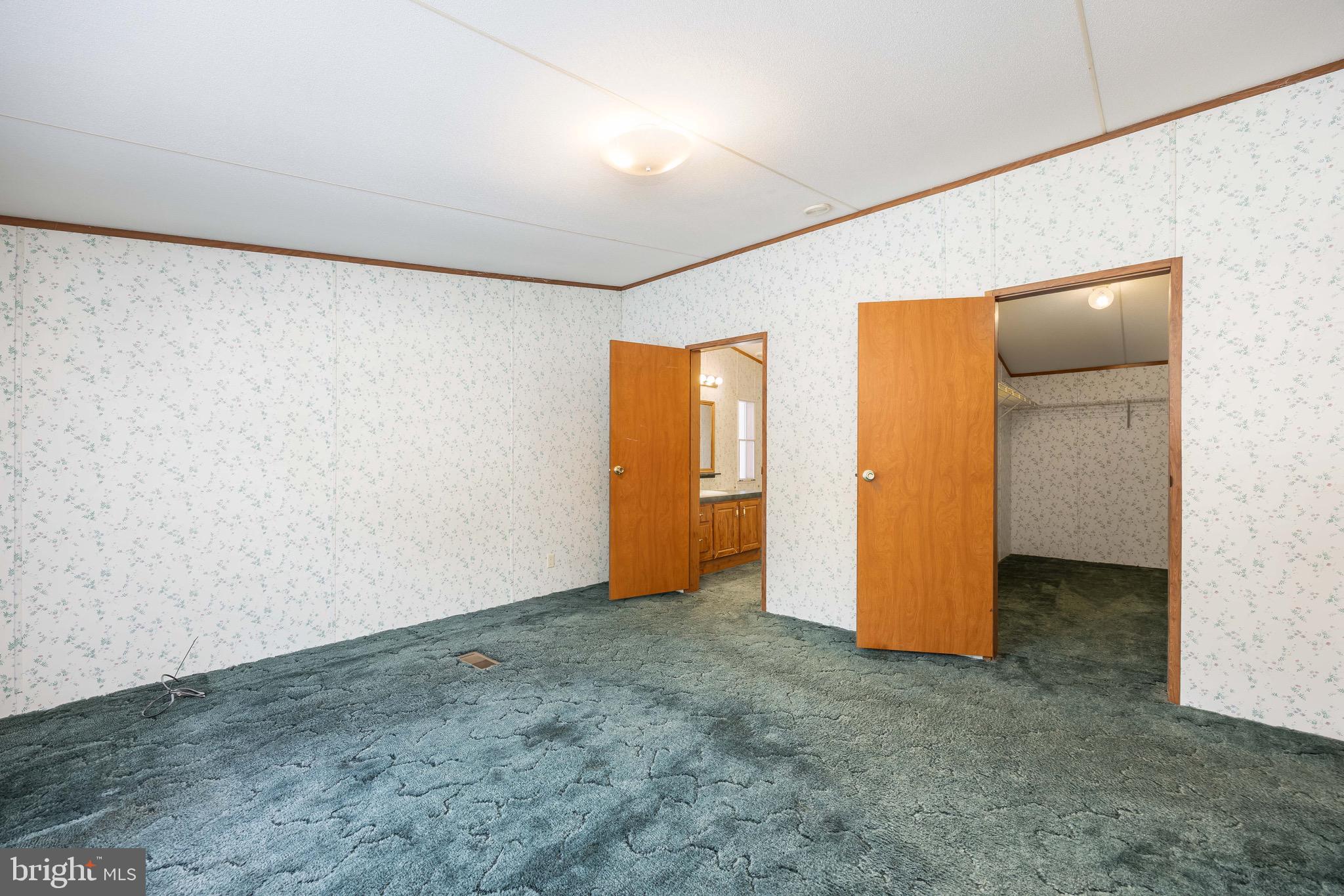 22147 Royal Oak Road Quantico, MD 21856 - Photo 27 of 65 an empty room with closet