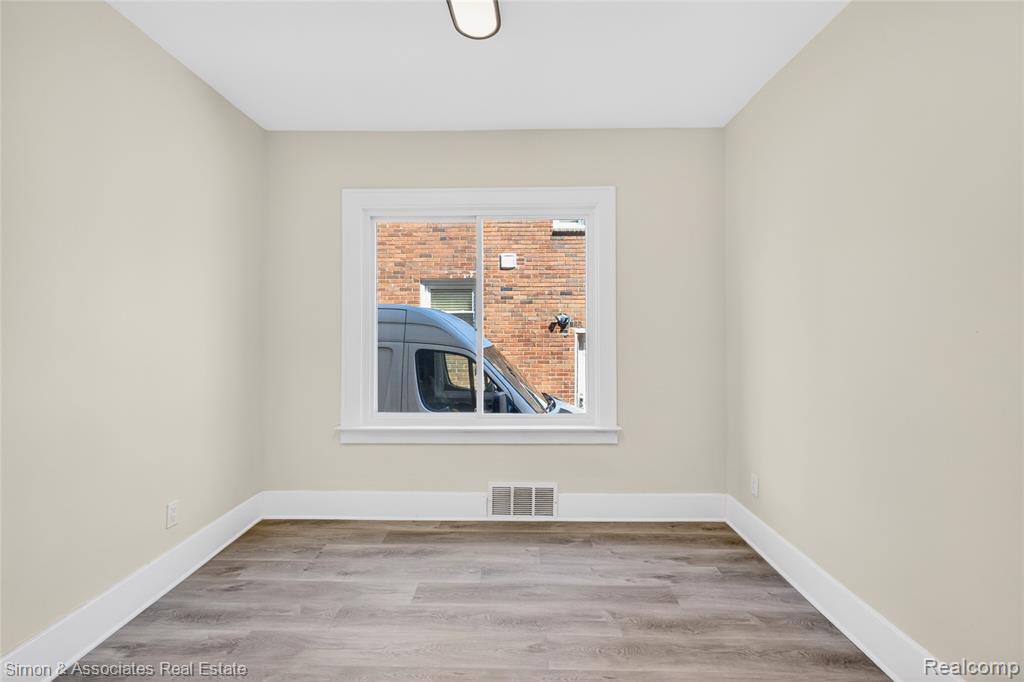 5019 Maple Street Dearborn, MI 48126 - Photo 19 of 44