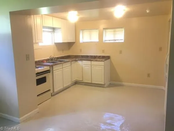 $725 | 901 Uhles Street, Unit 3, Reidsville, NC 27320