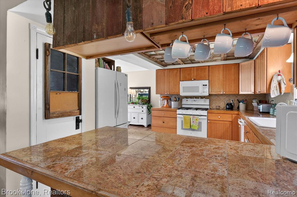 9455 Andersonville Road Clarkston, MI 48346 - Photo 21 of 80