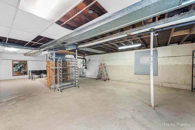 $3,400 | 2225 North 76th Court, Elmwood Park, IL 60707