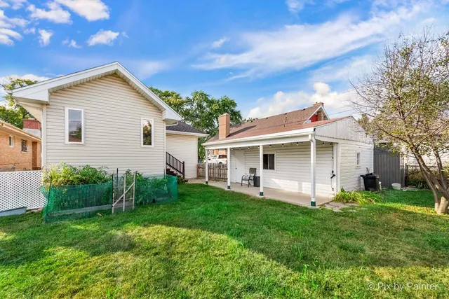 $3,400 | 2225 North 76th Court, Elmwood Park, IL 60707