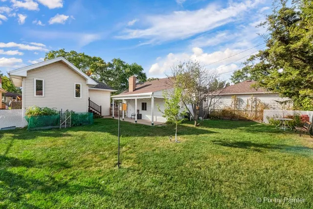 $3,400 | 2225 North 76th Court, Elmwood Park, IL 60707