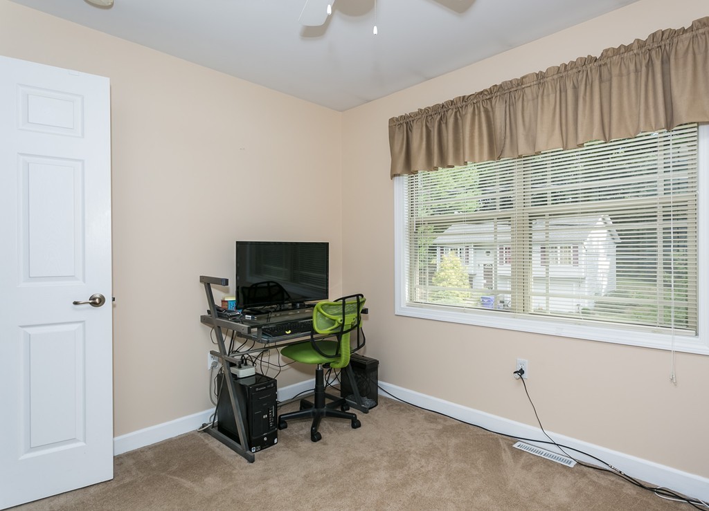 74 Jordan Street Springfield, MA 01129 - Photo 22 of 30 Gallery Image 22