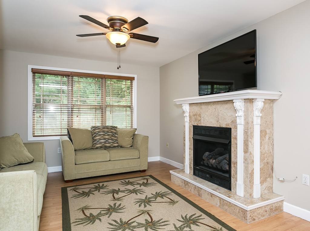 74 Jordan Street Springfield, MA 01129 - Photo 3 of 30 Gallery Image 3
