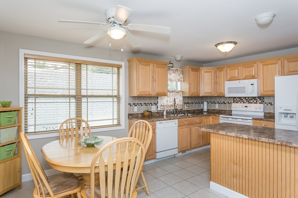 74 Jordan Street Springfield, MA 01129 - Photo 6 of 30 Gallery Image 6