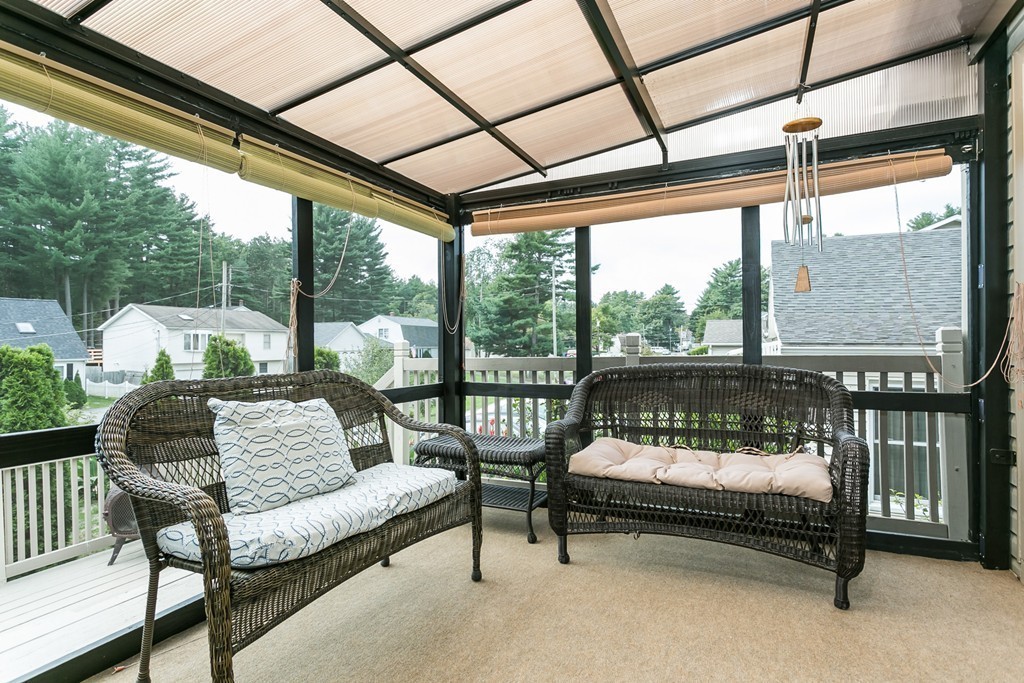 74 Jordan Street Springfield, MA 01129 - Photo 9 of 30 Gallery Image 9