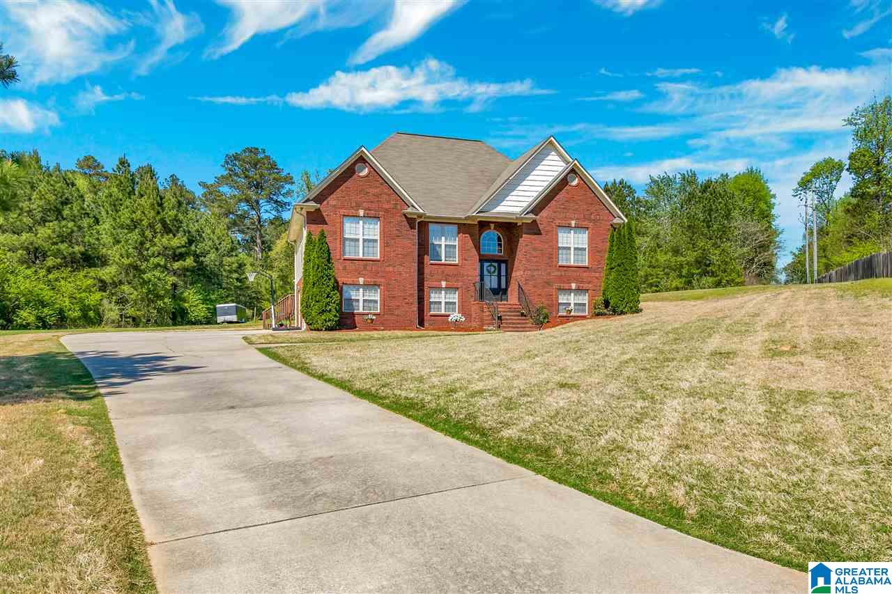 815 Ridgefield Way Odenville, AL 35120 - Photo 2 of 31