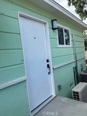 $1,350 | 4568 Edgewood Place, Riverside, CA 92506