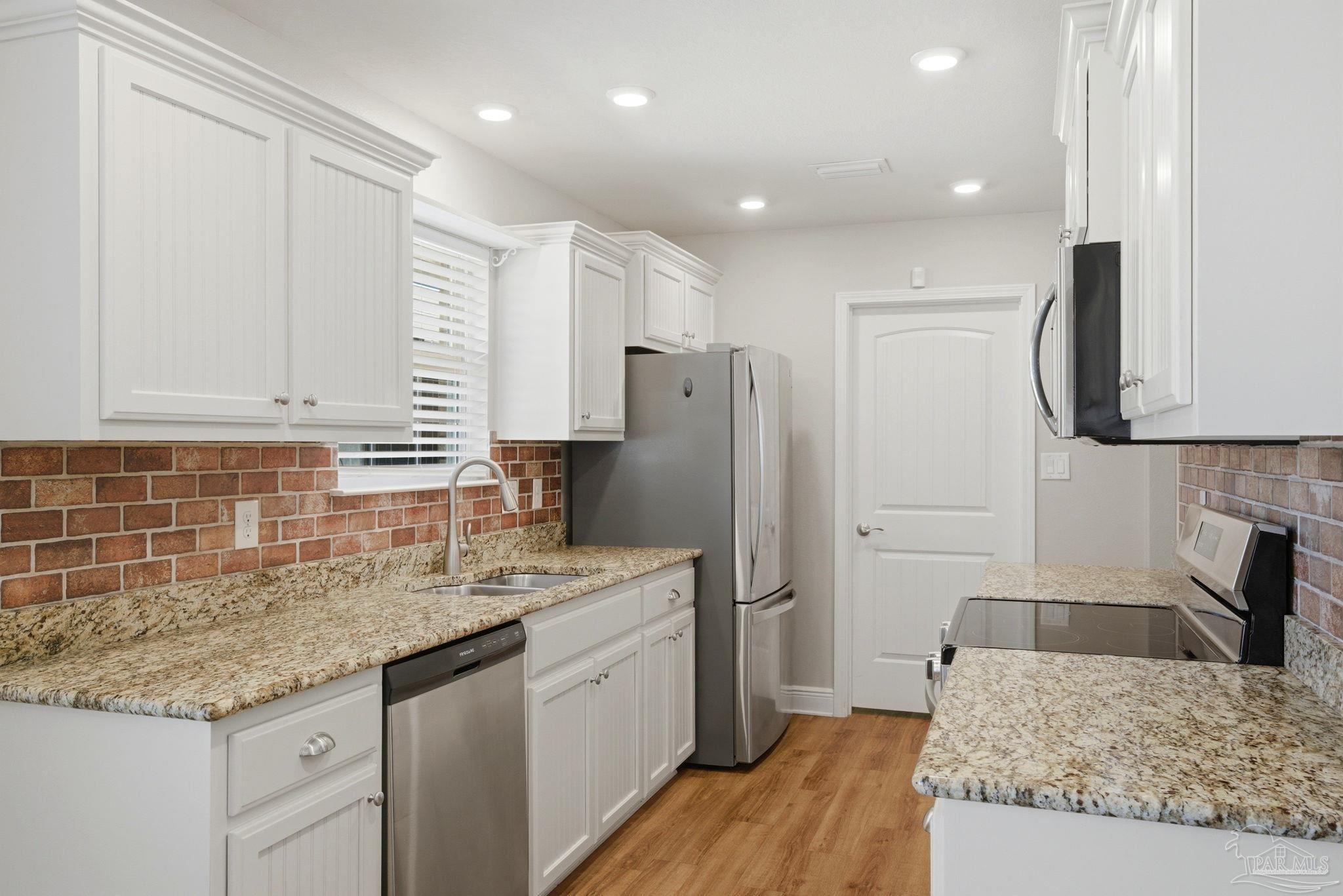 12264 Pinfish Road Pensacola, FL 32506 - Photo 9 of 28