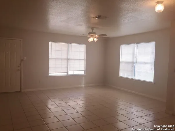 $1,295 | 13025 O'Connor Cove, San Antonio, TX 78233