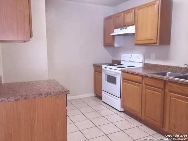 $1,295 | 13025 O'Connor Cove, San Antonio, TX 78233