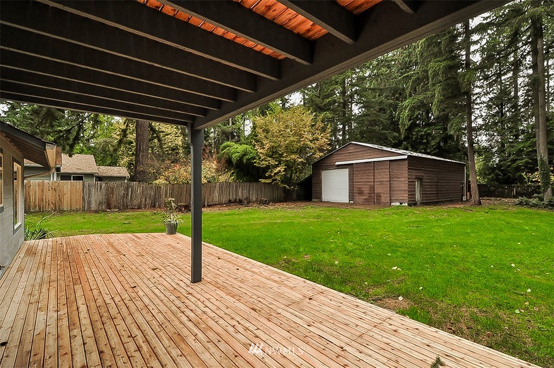23009 2nd Avenue Southeast Bothell, WA 98021 - Photo 4 of 15