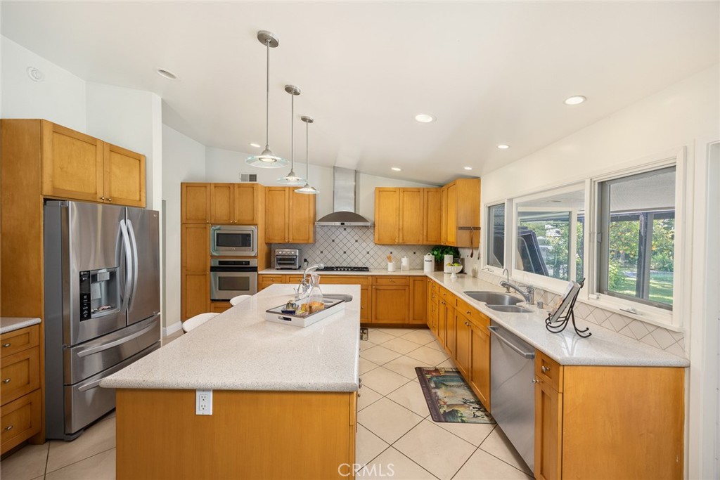 1439 Wembley Road San Marino, CA 91108 - Photo 18 of 45