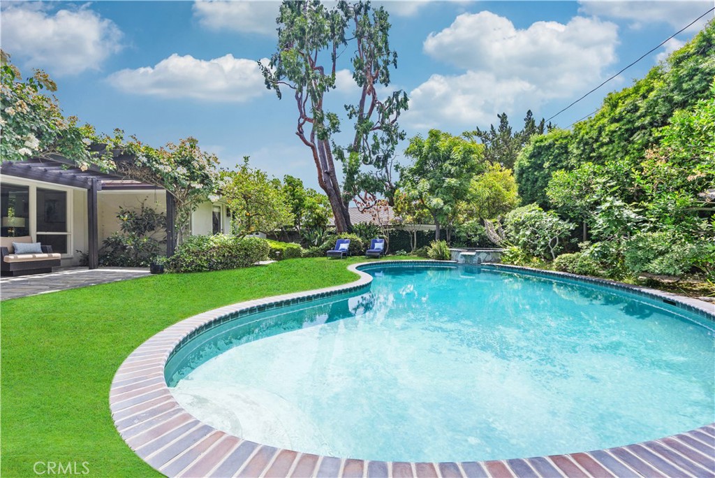 1439 Wembley Road San Marino, CA 91108 - Photo 34 of 45