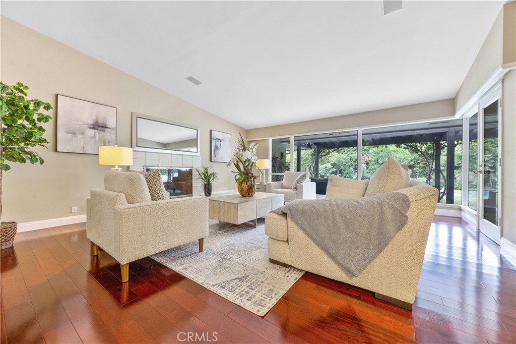 1439 Wembley Road San Marino, CA 91108 - Photo 8 of 45