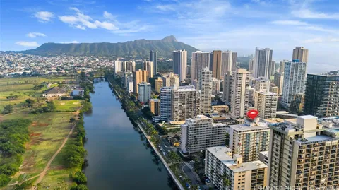 $315,000 | 444 Kānekapōlei Street, Unit 810, Honolulu, HI 96815