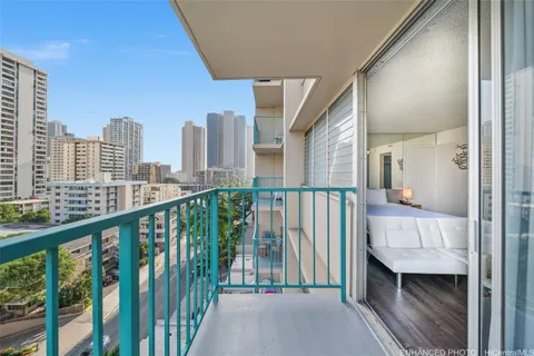 $315,000 | 444 Kānekapōlei Street, Unit 810, Honolulu, HI 96815