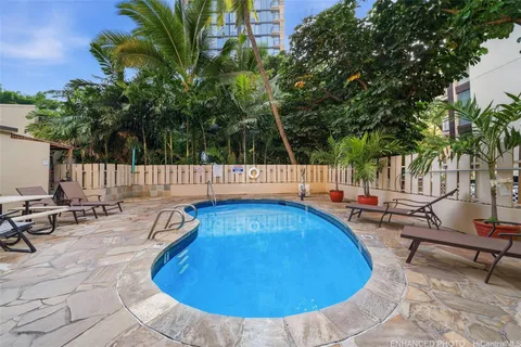 $315,000 | 444 Kānekapōlei Street, Unit 810, Honolulu, HI 96815