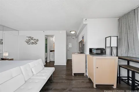 $315,000 | 444 Kānekapōlei Street, Unit 810, Honolulu, HI 96815